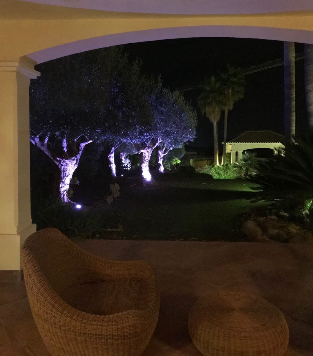 6 bedroom Villa for sale in Benahavis with pool garage - € 3,450,000 (Ref: 9553711)