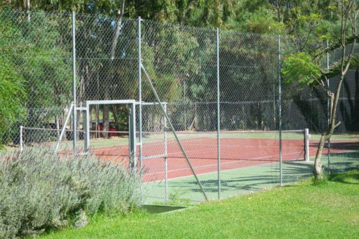 2 quarto Apartamento para venda em Puerto Banus com piscina - 475 000 € (Ref: 9553712)