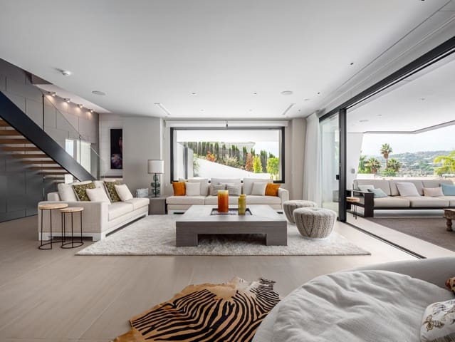 5 sypialnia Willa na sprzedaż w Nueva Andalucia, Marbella z basenem garażem - 3 500 000 € (Ref: 9553713)