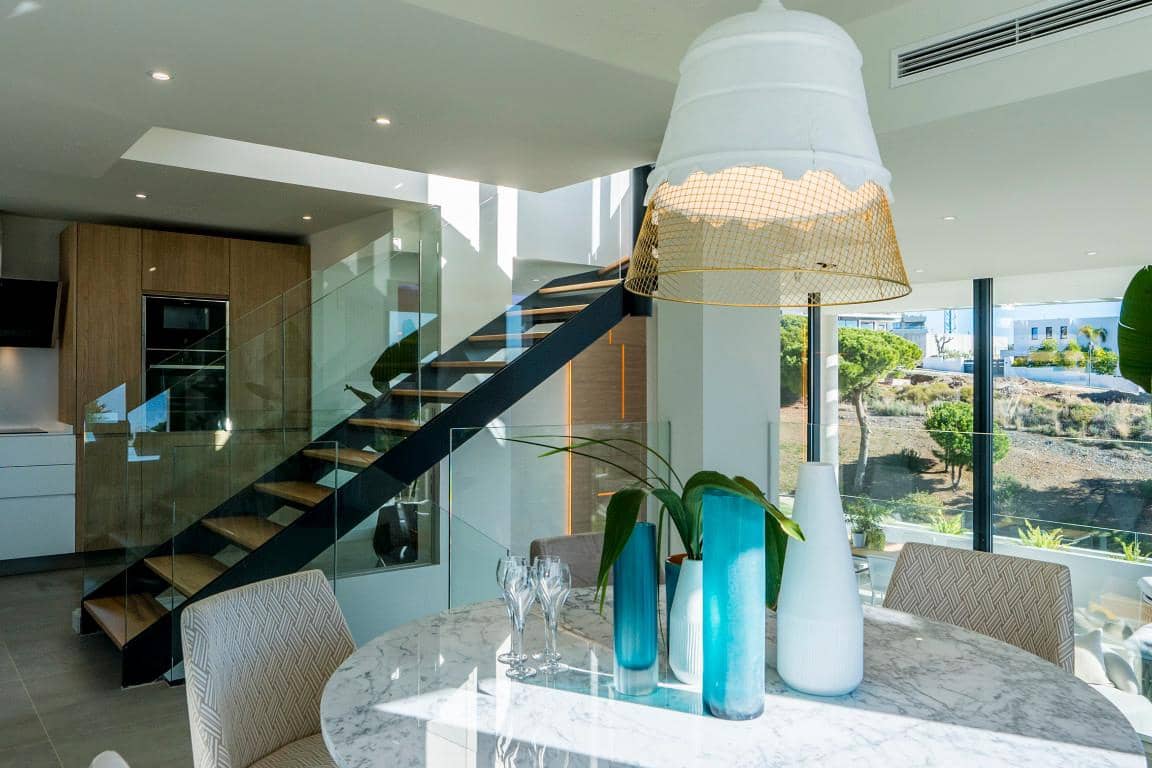 3 soveværelse Villa til salg i Marbella med swimmingpool garage - € 980.000 (Ref: 9553723)