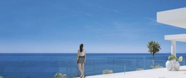 3 bedroom Apartment for sale in Marbella with pool - € 2,675,000 (Ref: 9553730)