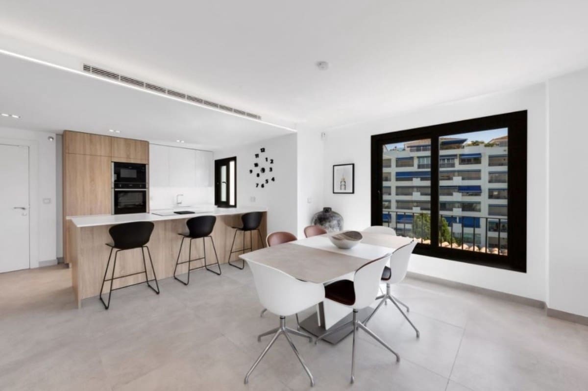 3 Zimmer Apartment zu verkaufen in Puerto Banus mit Pool - 695.000 € (Ref: 9553772)