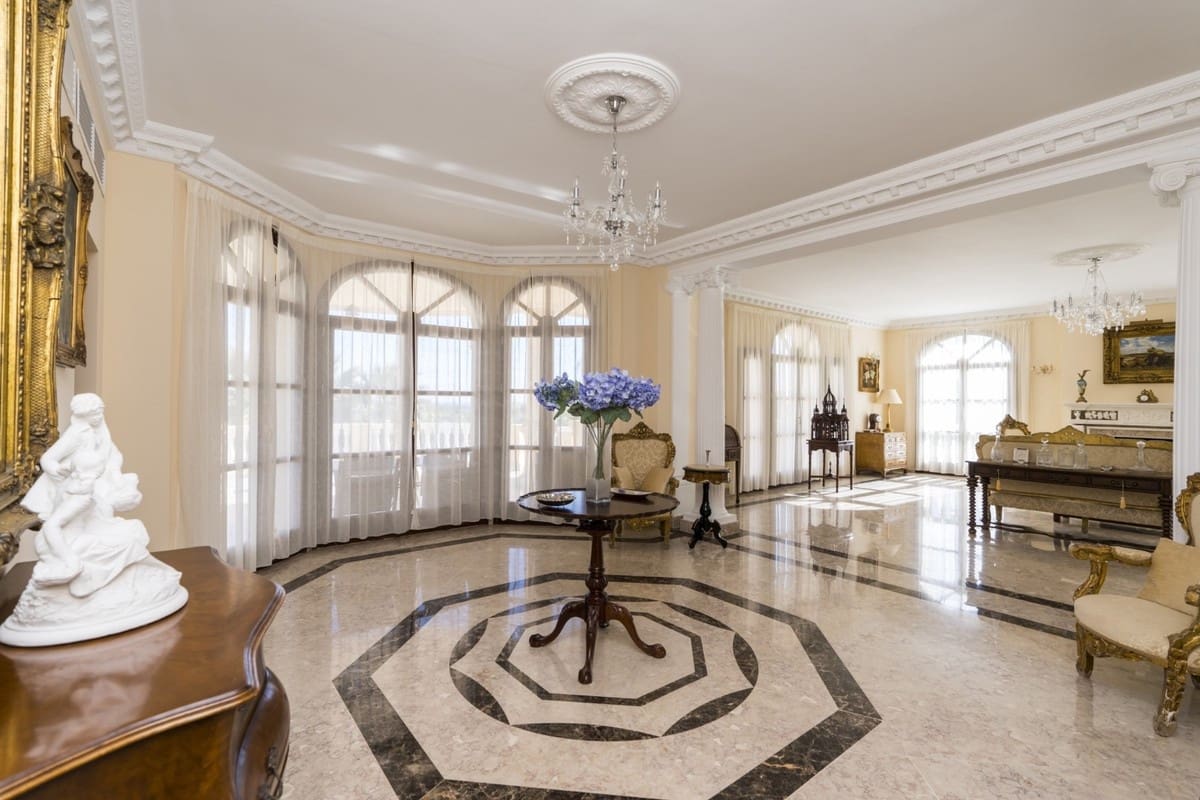 9 chambre Villa/Maison à vendre à Estepona avec piscine garage - 2 900 000 € (Ref: 9553782)