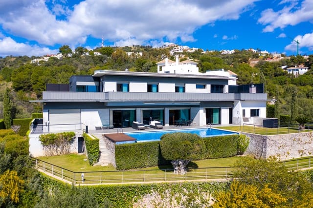 5 bedroom Villa for sale in Marbella with pool garage - € 3,500,000 (Ref: 9553795)