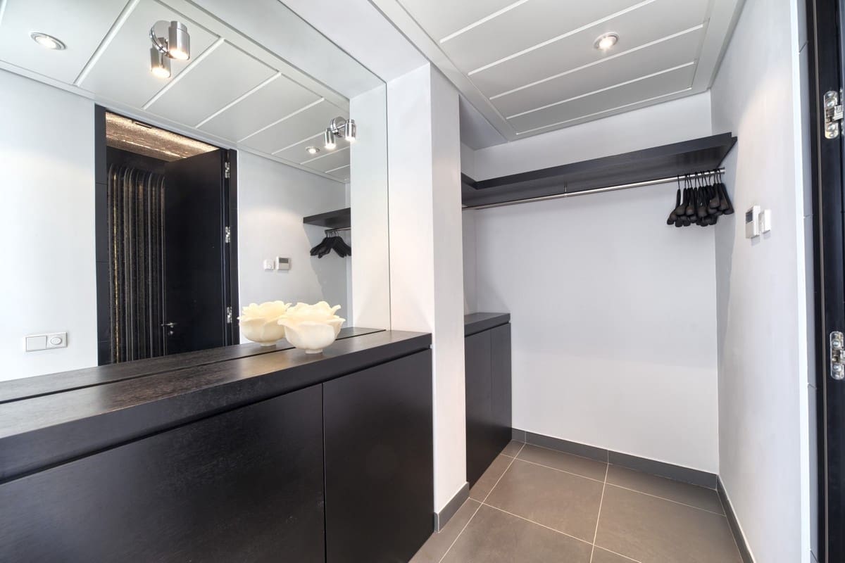 5 Zimmer Villa zu verkaufen in Los Flamingos mit Pool Garage - 4.975.000 € (Ref: 9553797)