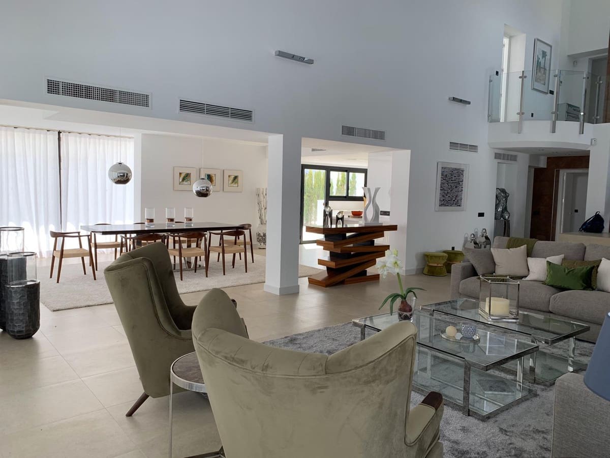 4 Zimmer Villa zu verkaufen in San Pedro de Alcantara mit Pool Garage - 1.499.000 € (Ref: 9553800)