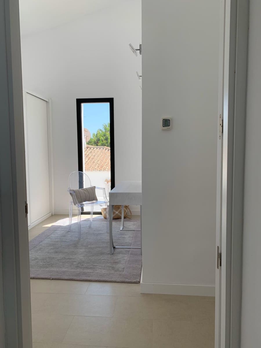 4 Zimmer Villa zu verkaufen in San Pedro de Alcantara mit Pool Garage - 1.499.000 € (Ref: 9553800)