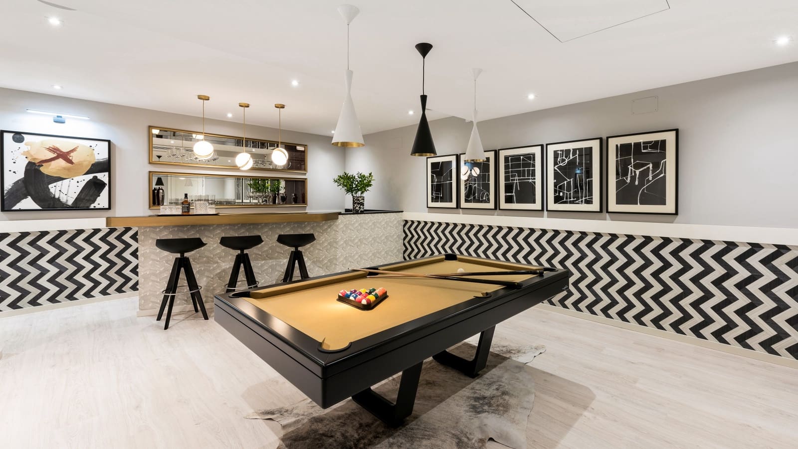 3 soveværelse Villa til salg i Marbella med swimmingpool garage - € 3.100.000 (Ref: 9553804)