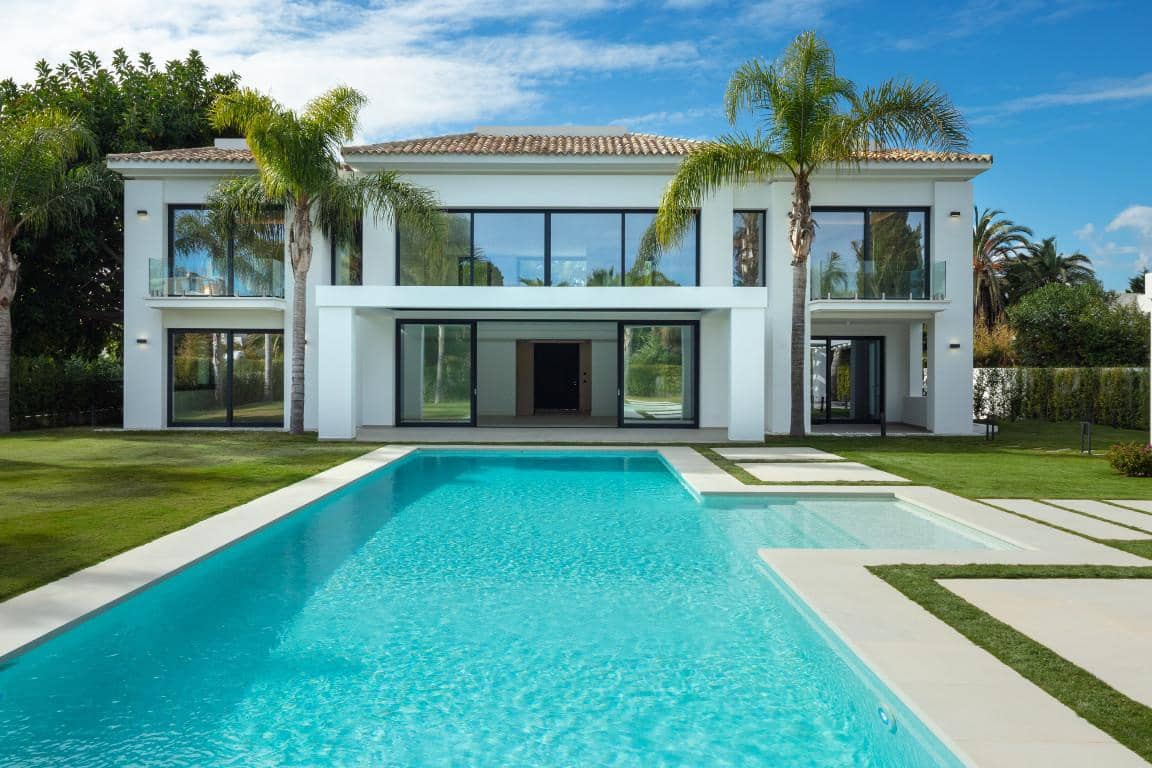 Chalet de 5 habitaciones en Marbella en venta con piscina garaje - 3.900.000 € (Ref: 9553807)