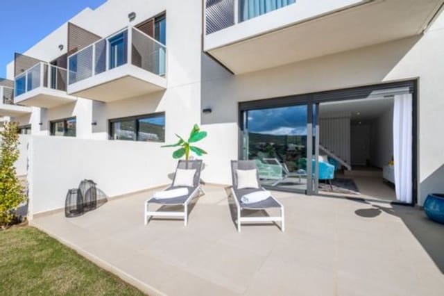 3 Zimmer Villa zu verkaufen in Marbella mit Pool Garage - 268.000 € (Ref: 9553819)