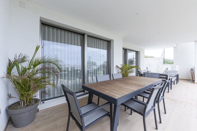 Apartamento de 2 habitaciones en Estepona en venta con piscina garaje - 285.000 € (Ref: 9553824)