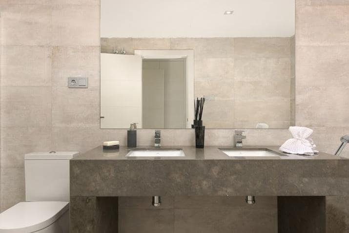 Apartamento de 3 habitaciones en Marbella en venta con piscina garaje - 465.000 € (Ref: 9553825)