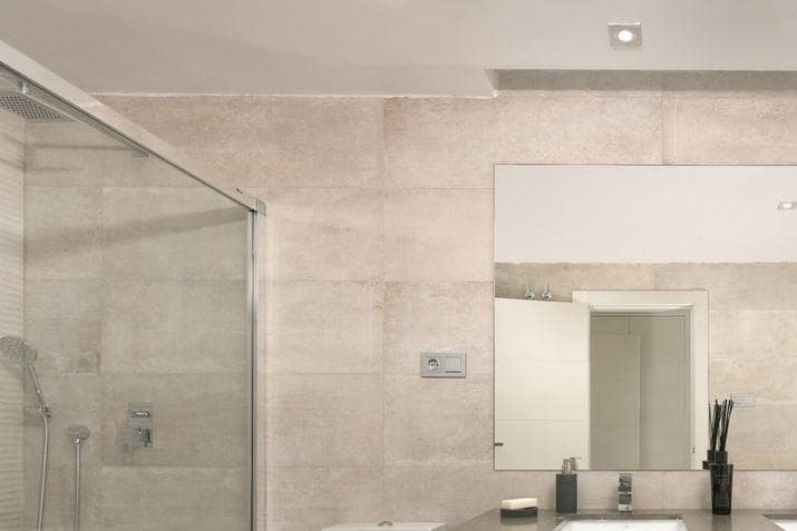 Apartamento de 3 habitaciones en Marbella en venta con piscina garaje - 465.000 € (Ref: 9553825)