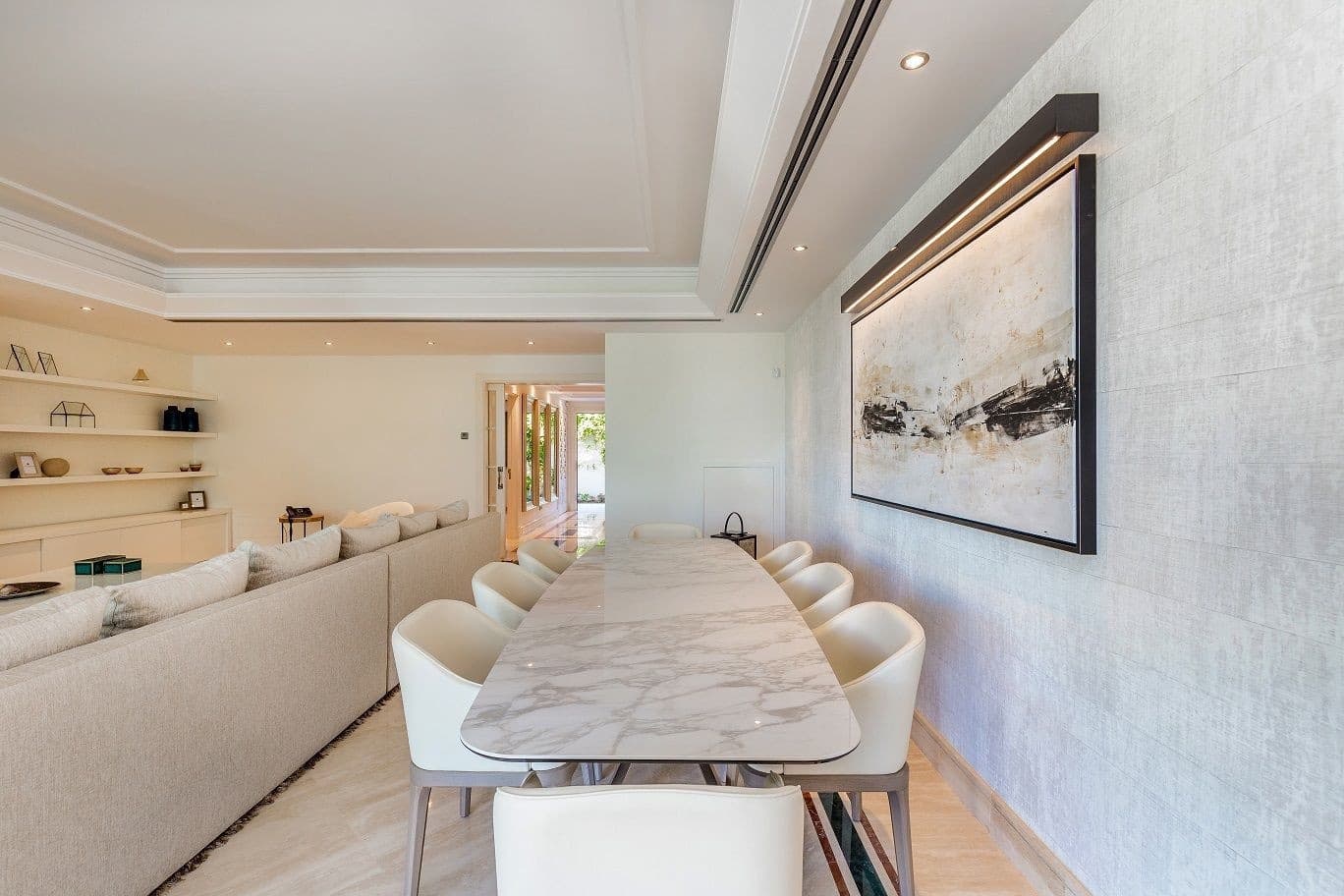 5 bedroom Villa for sale in Marbella with pool - € 1,995,000 (Ref: 9553830)