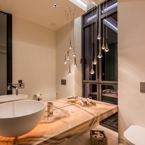 Chalet de 4 habitaciones en Marbella en venta con piscina garaje - 5.995.000 € (Ref: 9553857)