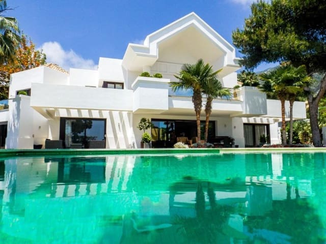Chalet de 6 habitaciones en Marbella en venta con piscina garaje - 6.595.000 € (Ref: 9553858)