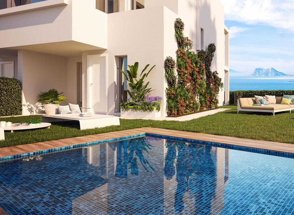 Chalet de 4 habitaciones en Estepona en venta con piscina garaje - 400.000 € (Ref: 9553872)