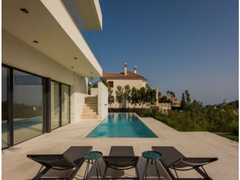 Chalet de 5 habitaciones en Marbella en venta con piscina garaje - 3.595.000 € (Ref: 9553888)