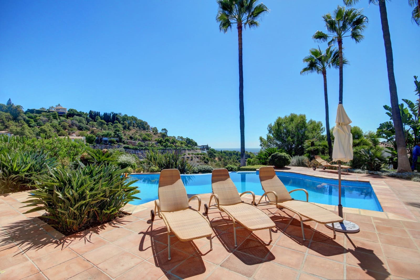 Chalet de 4 habitaciones en Marbella en venta con piscina garaje - 2.595.000 € (Ref: 9553907)