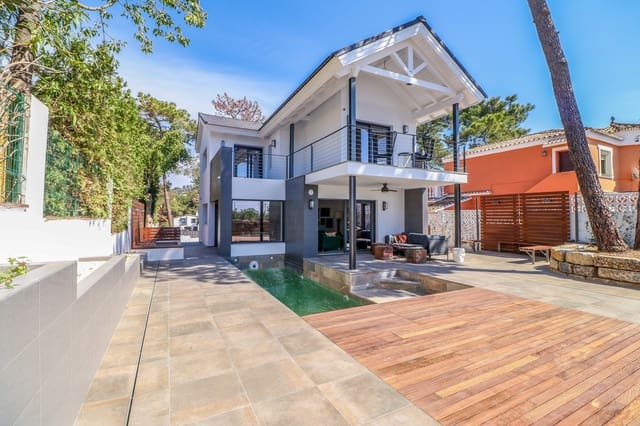 4 makuuhuone Huvila myytävänä paikassa Mijas Costa, Mijas mukana uima-altaan 
autotalli - 1 485 000 € (Ref: 9553928)