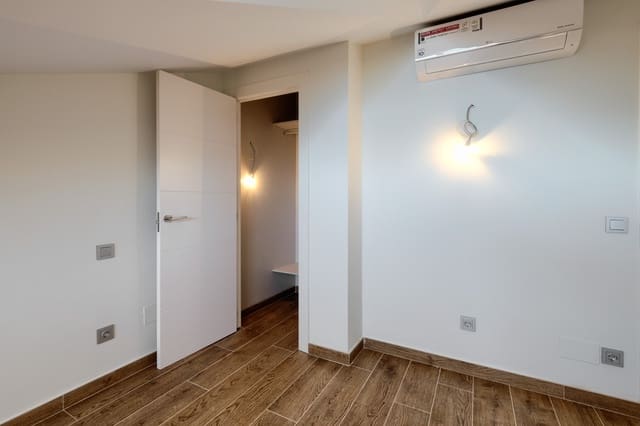 3 chambre Appartement à vendre à Estepona avec piscine - 695 000 € (Ref: 9553934)