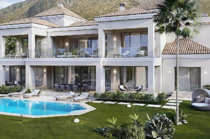 6 sypialnia Willa na sprzedaż w Golden Mile z basenem garażem - 7 800 000 € (Ref: 9553960)