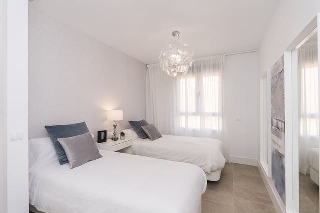 Chalet de 3 habitaciones en Mijas Costa, Mijas en venta con piscina garaje - 559.000 € (Ref: 9553979)