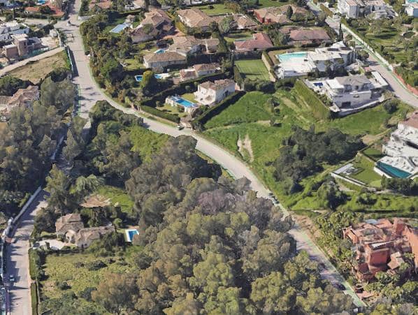 Building Plot for sale in Nueva Andalucia - € 1,790,000 (Ref: 9554005)