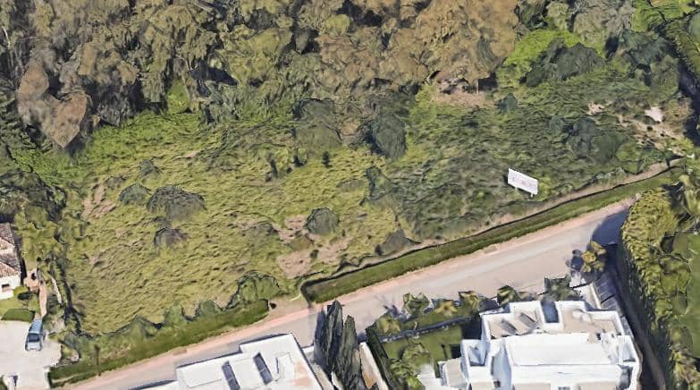 Building Plot for sale in Nueva Andalucia - € 1,790,000 (Ref: 9554005)