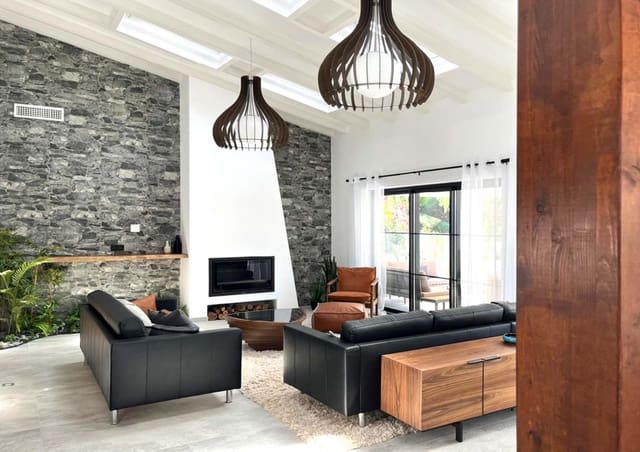 Chalet de 4 habitaciones en Marbella en venta con piscina garaje - 2.650.000 € (Ref: 9554007)