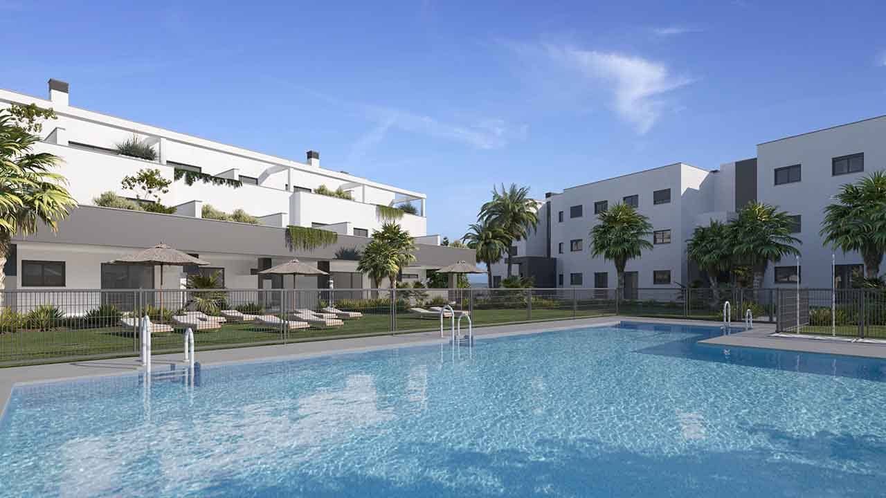 Apartamento de 3 habitaciones en Estepona en venta con piscina garaje - 291.600 € (Ref: 9554020)