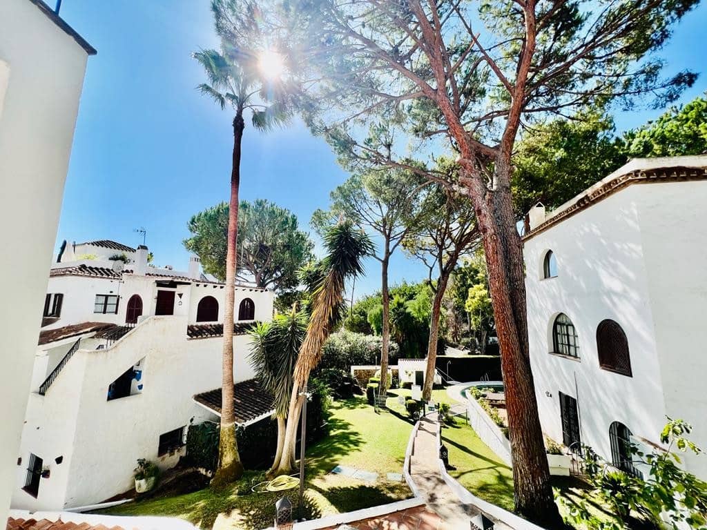 3 soveværelse Lejlighed til salg i Marbella med swimmingpool garage - € 545.000 (Ref: 9554022)