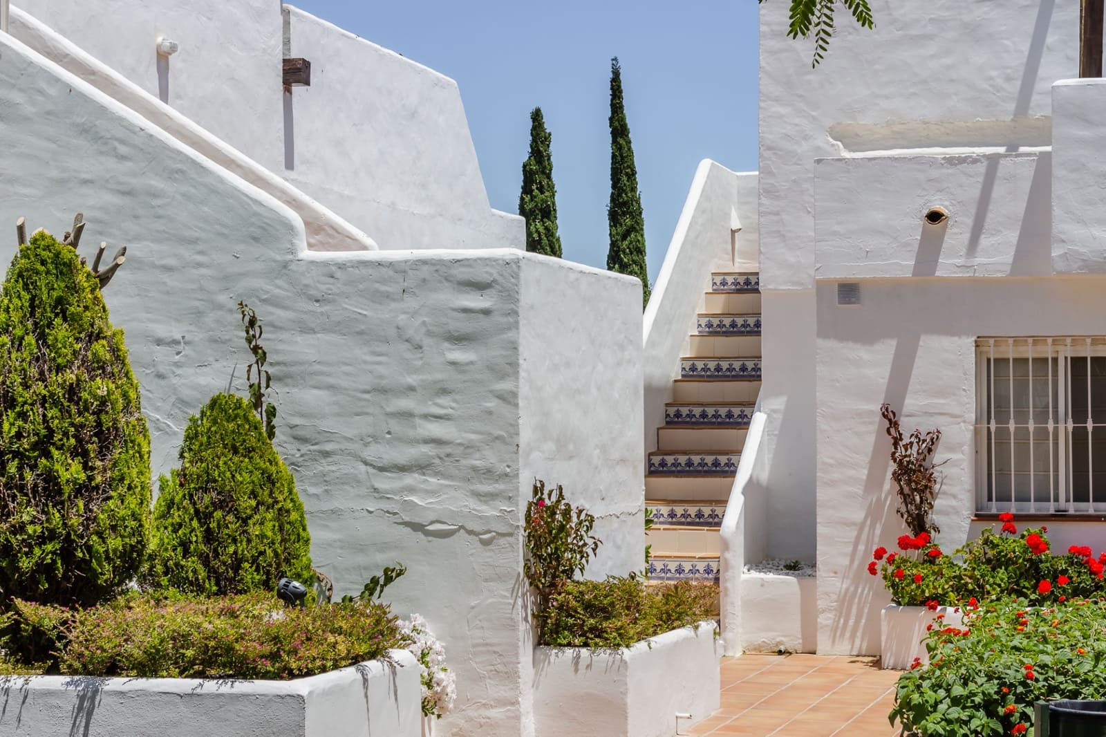 Apartamento de 3 habitaciones en Marbella en venta con piscina garaje - 695.000 € (Ref: 9554055)