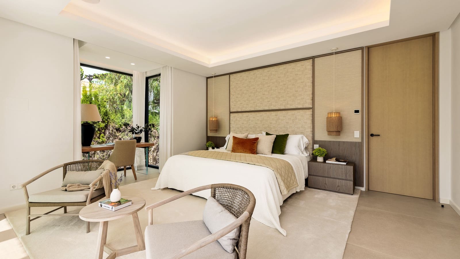 5 slaapkamer Villa te koop in El Paraiso met zwembad garage - € 6.350.000 (Ref: 9554060)