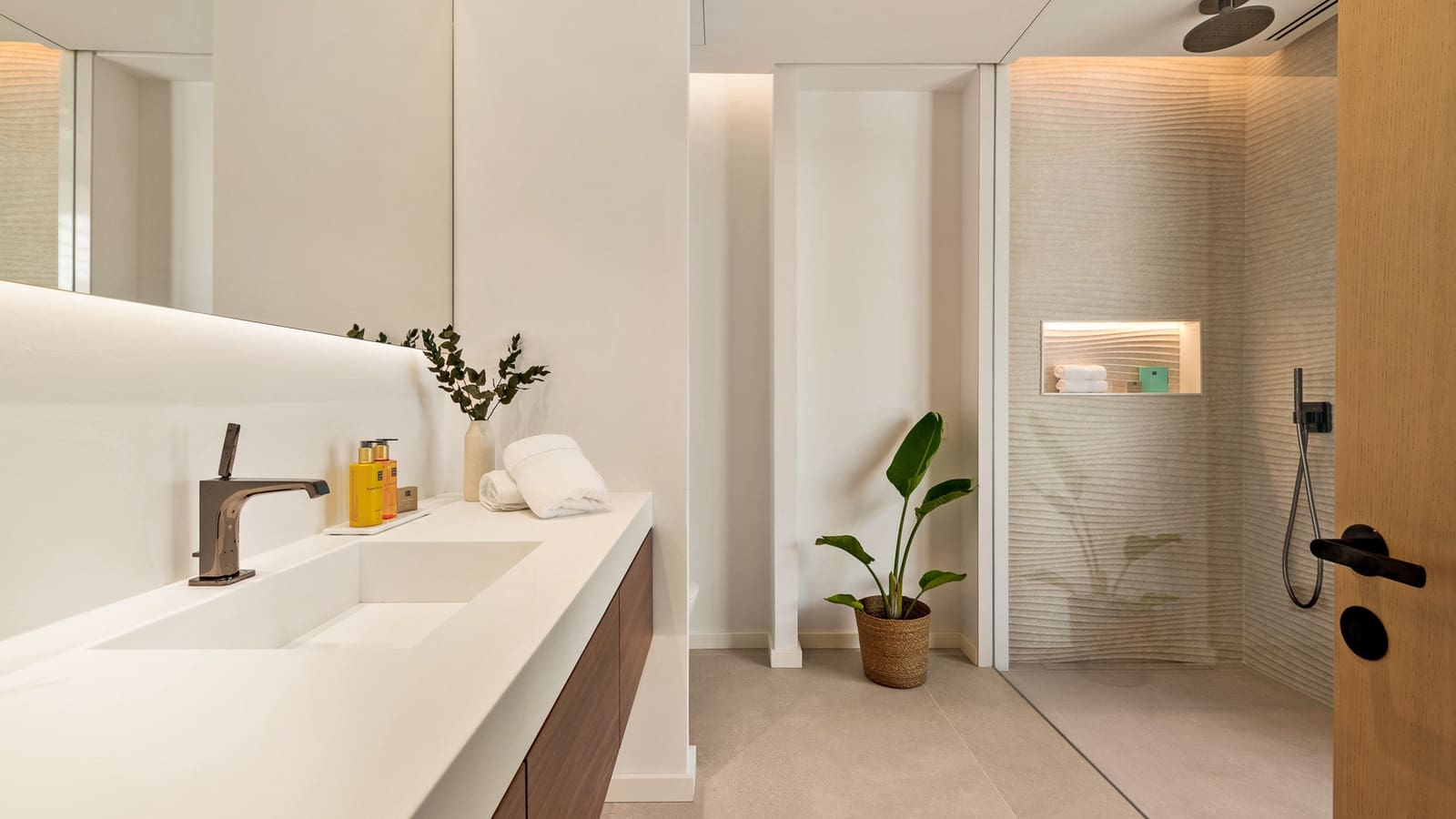 5 slaapkamer Villa te koop in El Paraiso met zwembad garage - € 6.350.000 (Ref: 9554060)