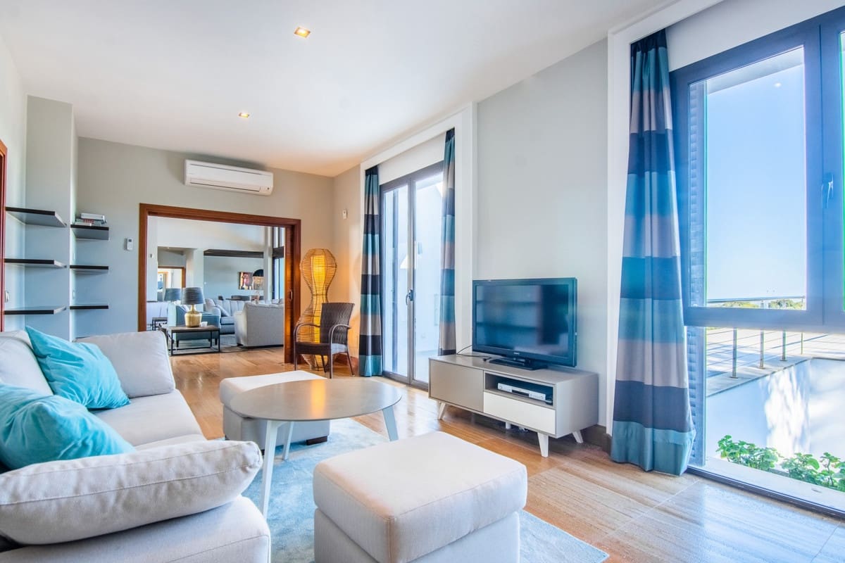 6 soveværelse Villa til salg i Marbella med swimmingpool garage - € 1.860.000 (Ref: 9554071)