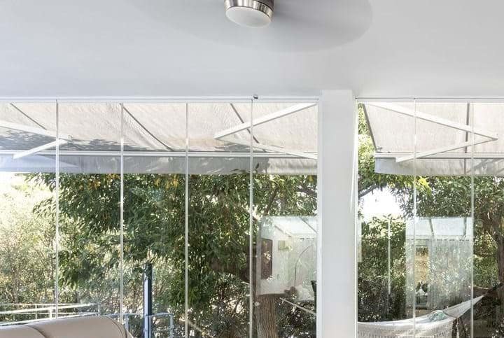 4 bedroom Villa for sale in Marbella with pool garage - € 1,700,000 (Ref: 9554096)