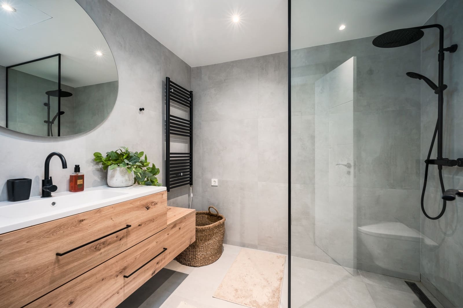 Apartamento de 3 habitaciones en Marbella en venta con piscina garaje - 699.000 € (Ref: 9554098)