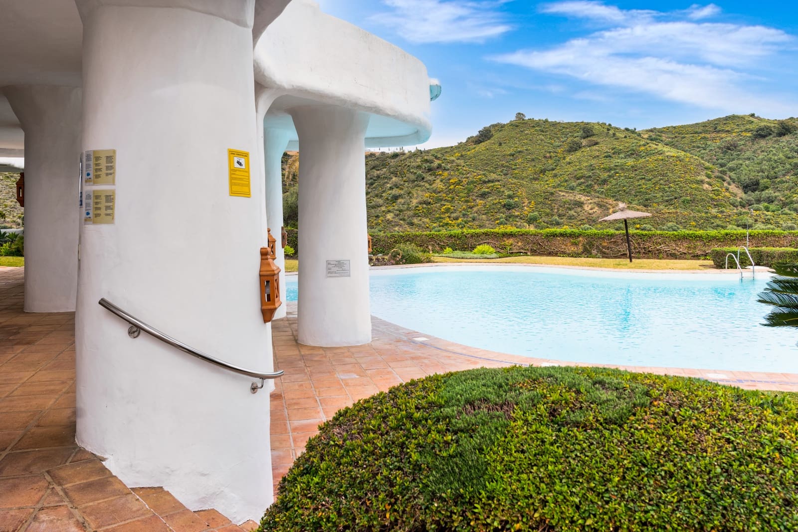 Apartamento de 3 habitaciones en Marbella en venta con piscina garaje - 699.000 € (Ref: 9554098)