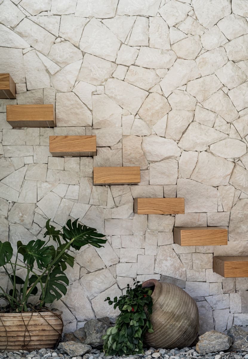 4 bedroom Villa for sale in Marbella with pool garage - € 2,995,000 (Ref: 9554123)