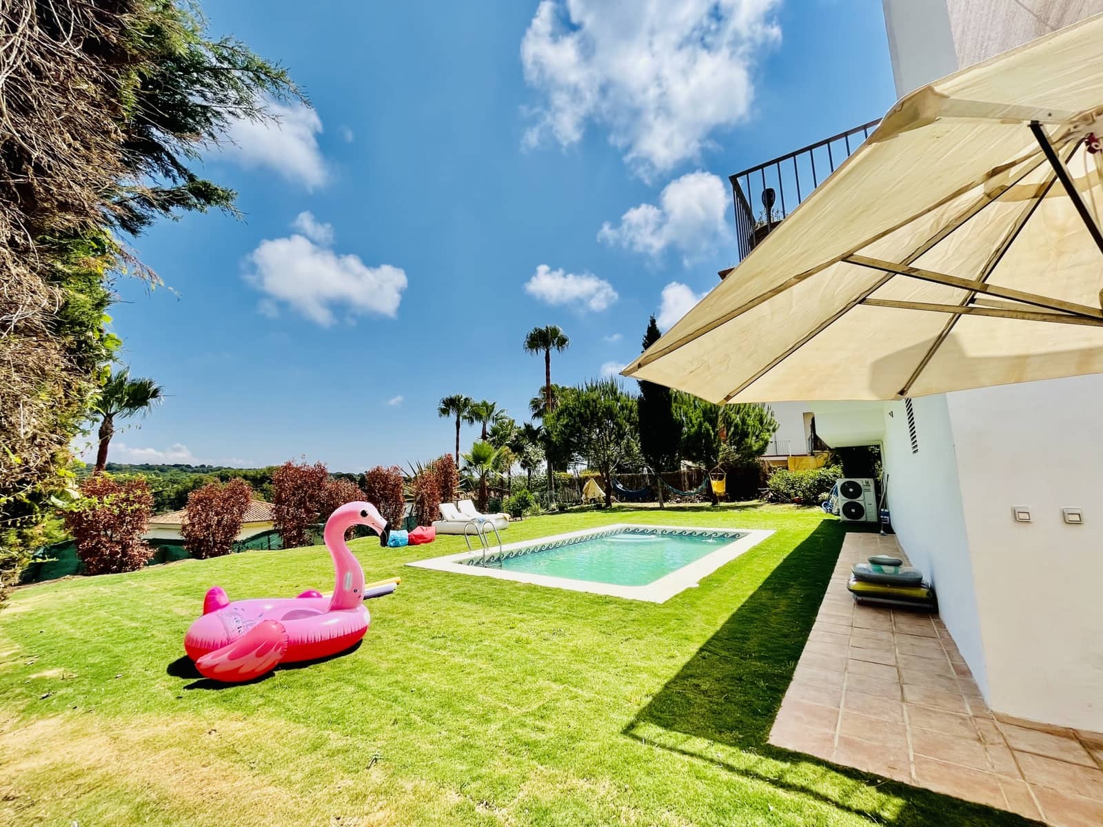 5 quarto Moradia para venda em Sotogrande com piscina garagem - 1 080 000 € (Ref: 9554124)