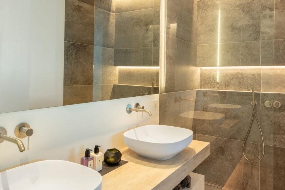 Chalet de 5 habitaciones en Marbella en venta con piscina garaje - 8.950.000 € (Ref: 9554127)