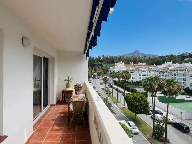 2 soveværelse Lejlighed til salg i Marbella med swimmingpool garage - € 298.000 (Ref: 9554128)