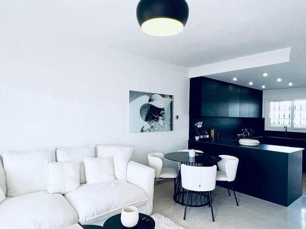 2 bedroom Apartment for sale in Marbella with pool garage - € 549,950 (Ref: 9554136)