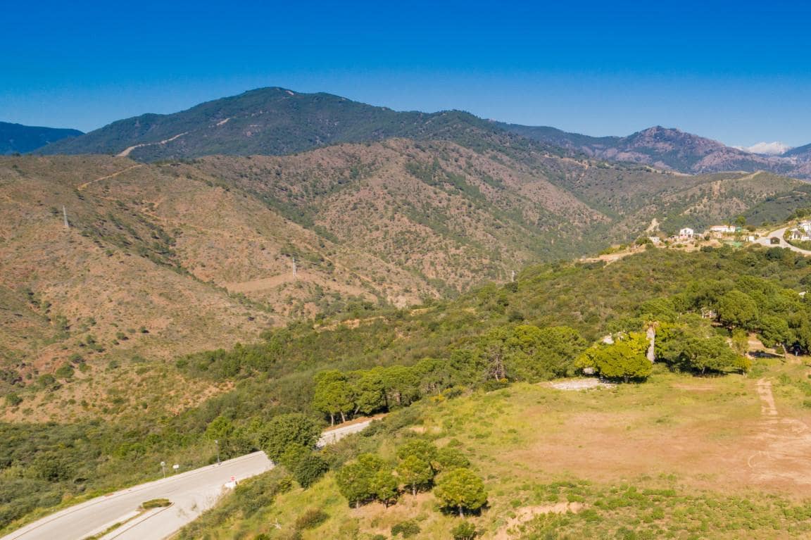 Building Plot for sale in Benahavis - € 4,495,000 (Ref: 9554160)