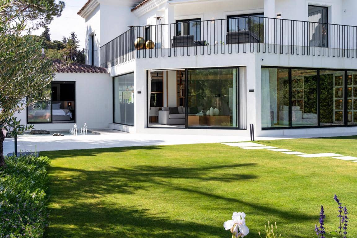 6 soveværelse Villa til salg i Marbella med swimmingpool - € 3.995.000 (Ref: 9554163)