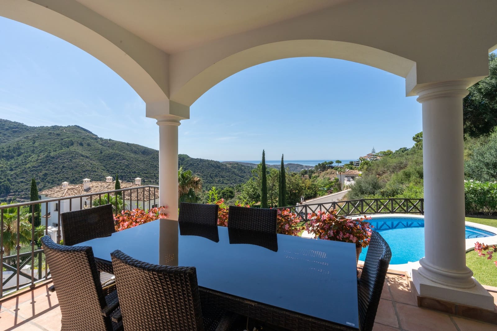 4 soveværelse Villa til salg i Marbella med swimmingpool garage - € 1.995.000 (Ref: 9554165)