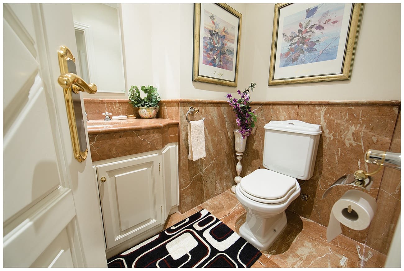 6 makuuhuone Huvila myytävänä paikassa Nueva Andalucia mukana uima-altaan 
autotalli - 8 500 000 € (Ref: 9554188)