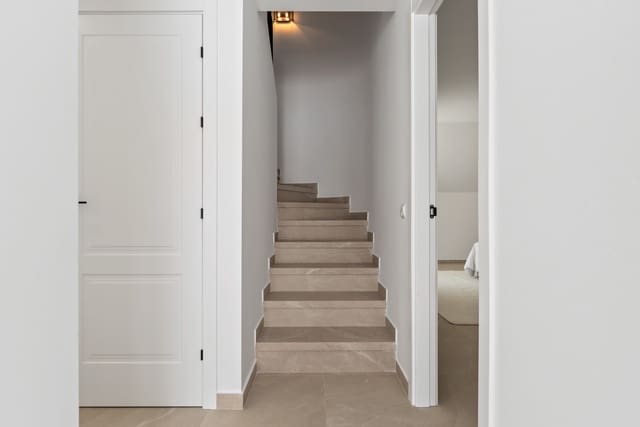 3 soveværelse Lejlighed til salg i Marbella med swimmingpool garage - € 1.075.000 (Ref: 9554193)