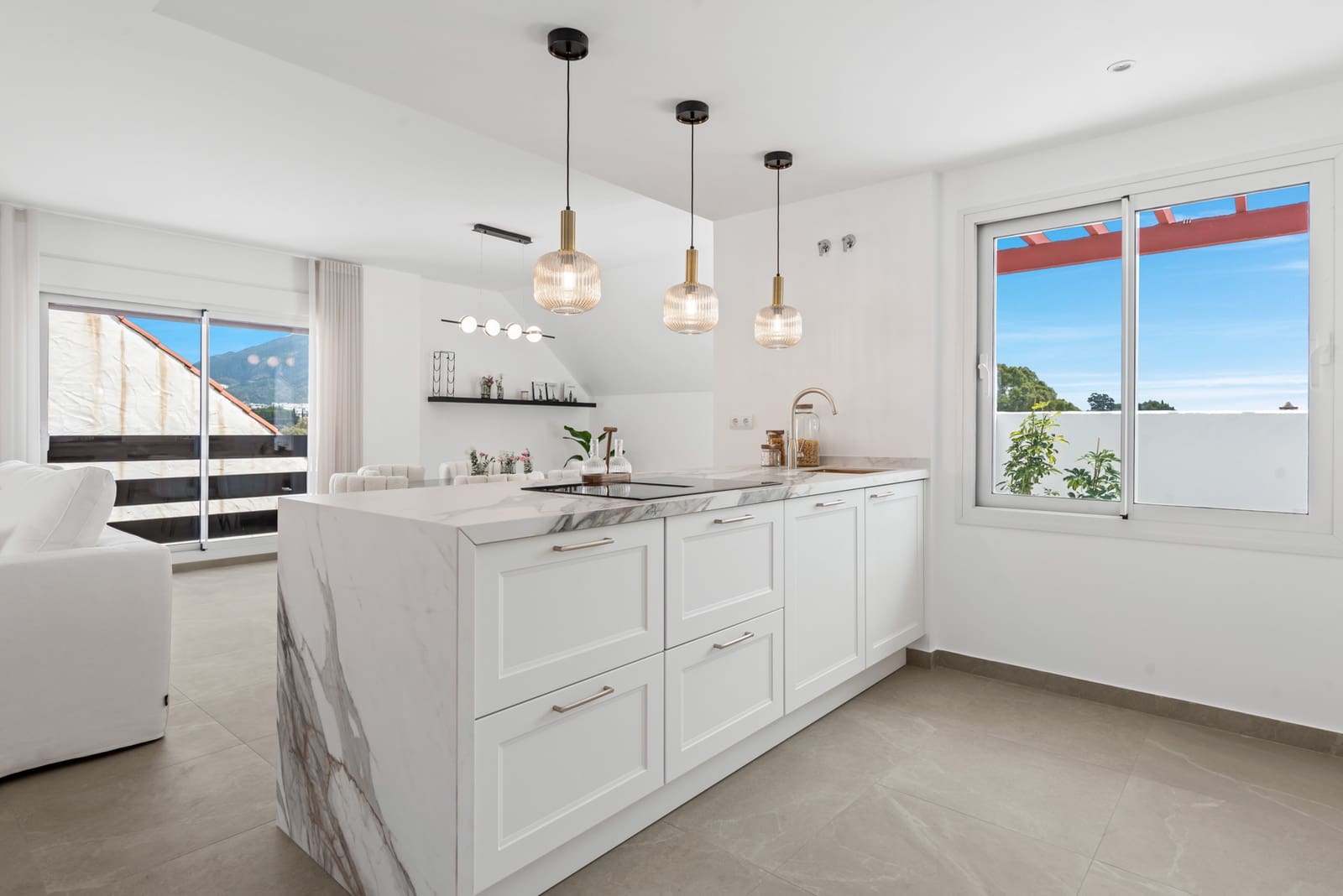 3 soveværelse Lejlighed til salg i Marbella med swimmingpool garage - € 1.075.000 (Ref: 9554193)